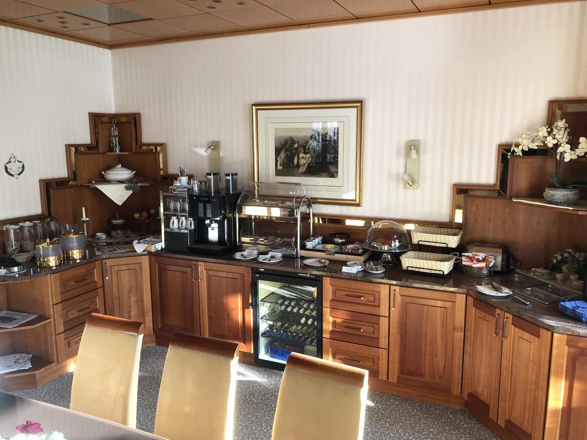 Hotel Haus Berlin Бон Екстериор снимка